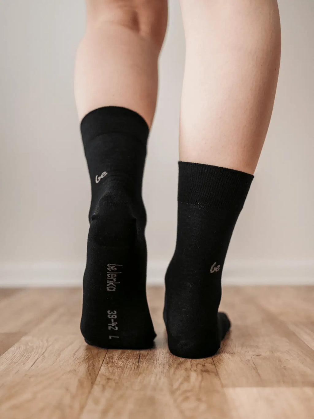 Barefoot Socks - Crew - Essentials – Black - BarefootHub - UK Barefoot Shoes