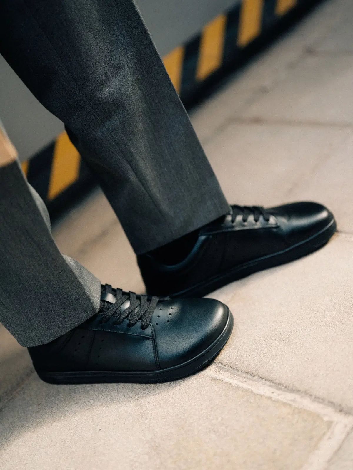 Barfuß-Sneaker Barebarics Enigma – All Black