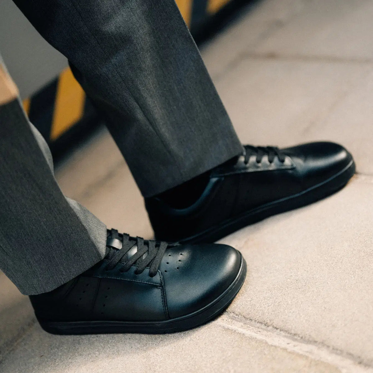 Barfuß-Sneaker Barebarics Enigma – All Black