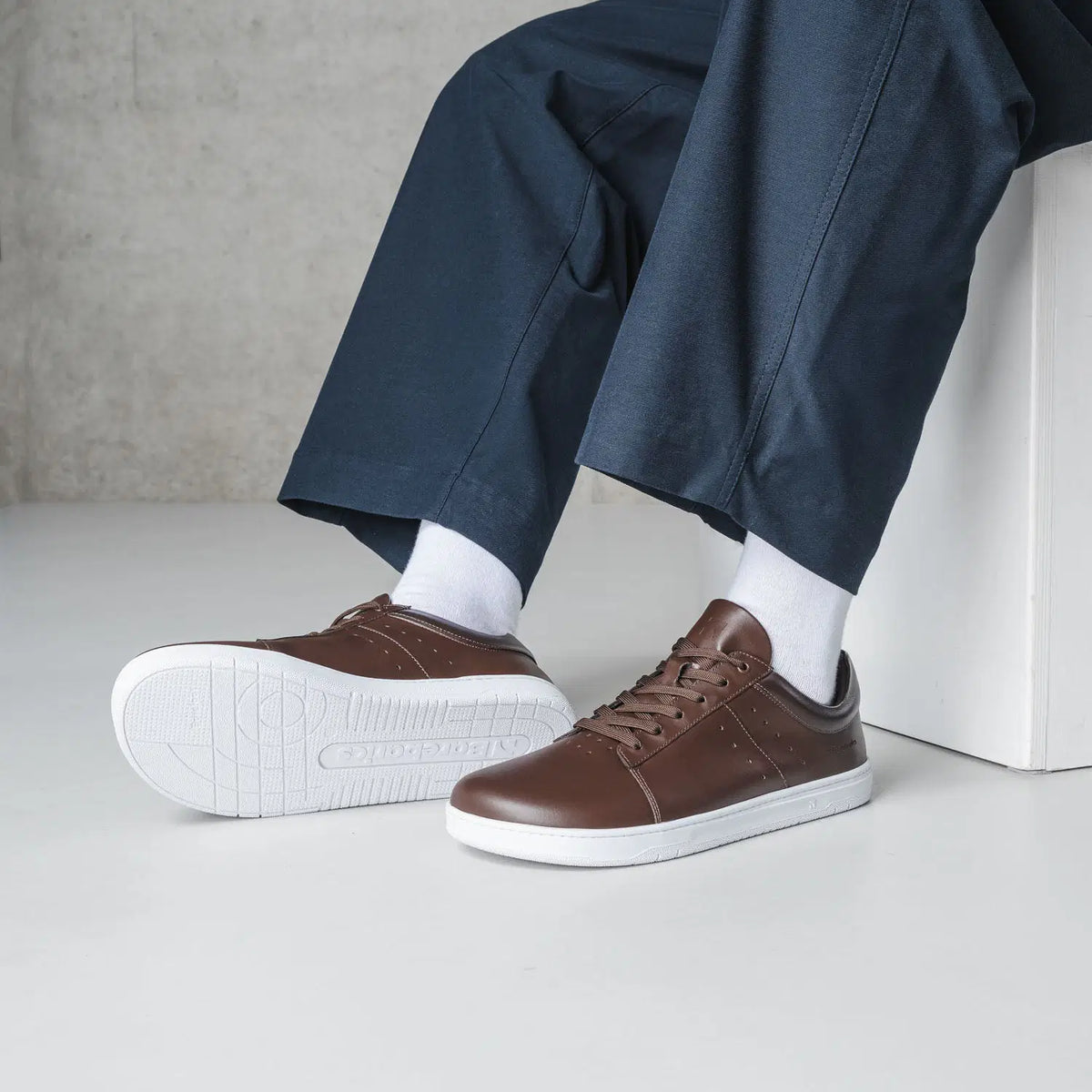 Barfuß-Sneaker Barebarics Enigma - Dunkelbraun