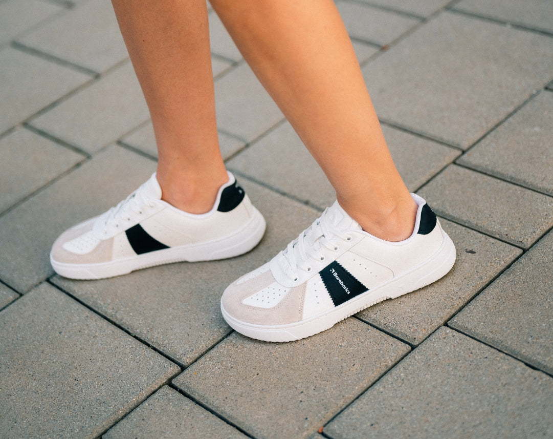 Barfuß-Sneaker Barebarics Icara – Weiß & Beige