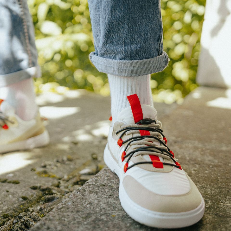 Barfuß-Sneaker Barebarics Revive – Beige & Weiß