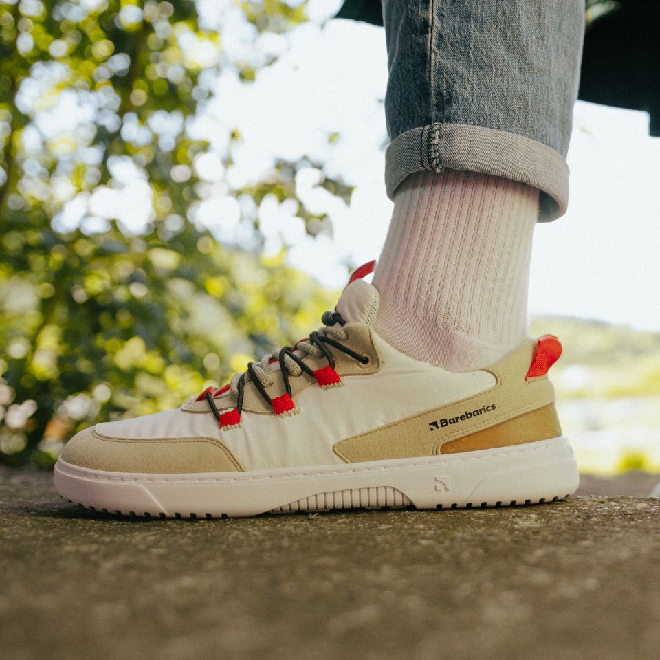 Barfuß-Sneaker Barebarics Revive – Beige & Weiß