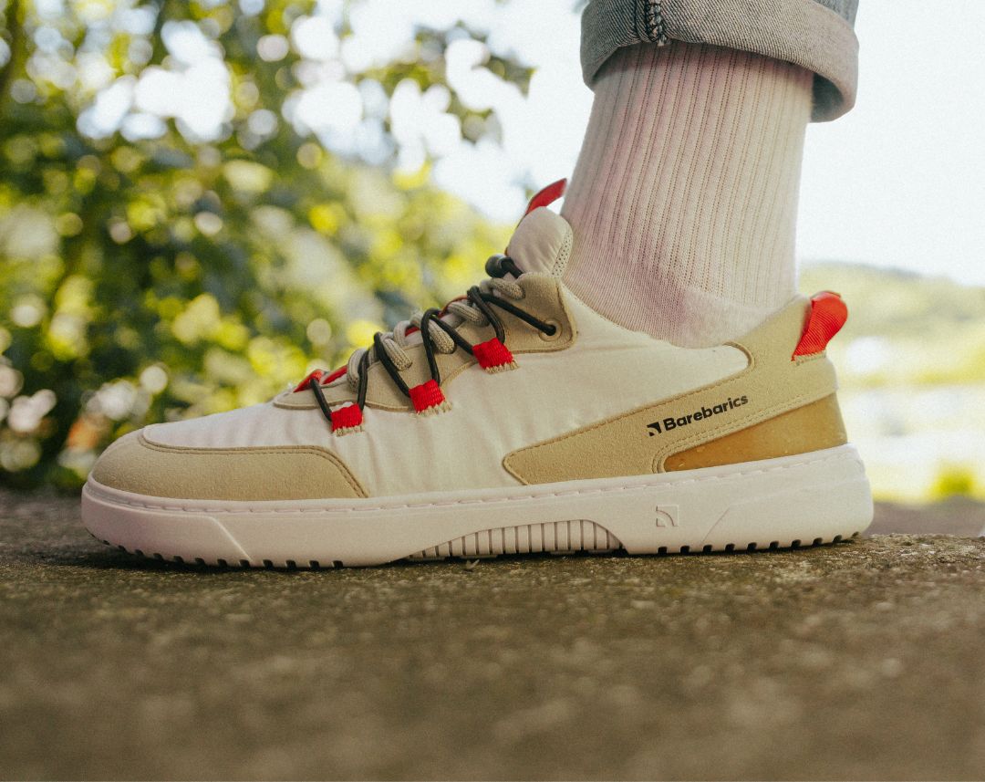 Barfuß-Sneaker Barebarics Revive – Beige & Weiß