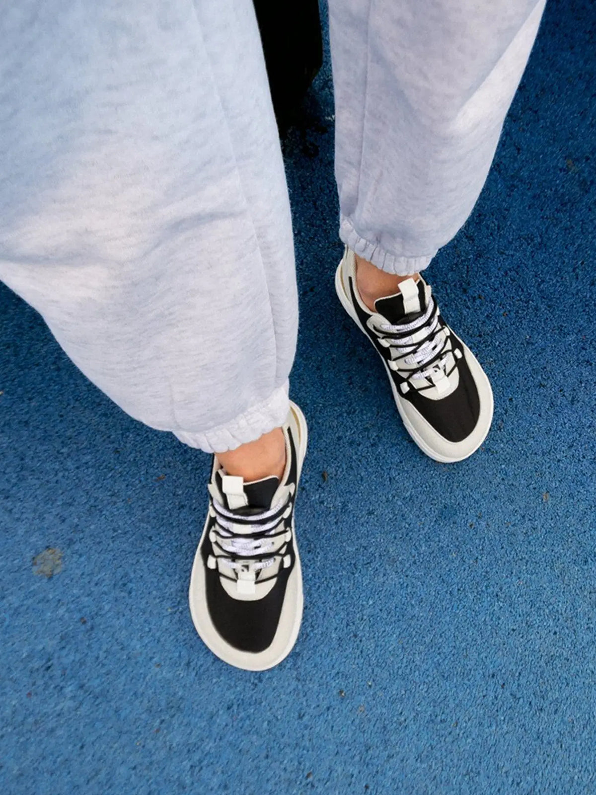 Barfuß Sneaker Barebarics Revive - Hellgrau & Schwarz
