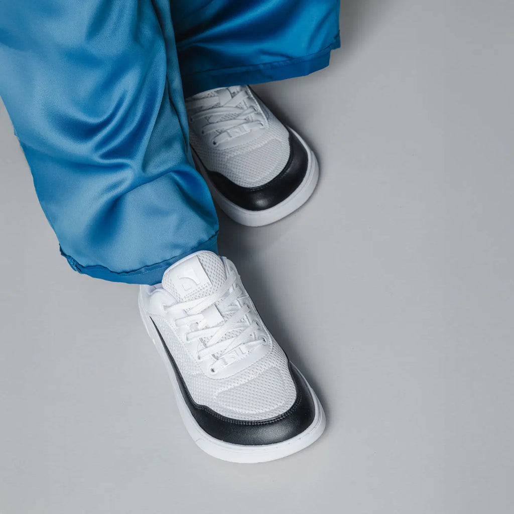 Barfuß-Sneaker Barebarics Vaporo – Weiß & Schwarz