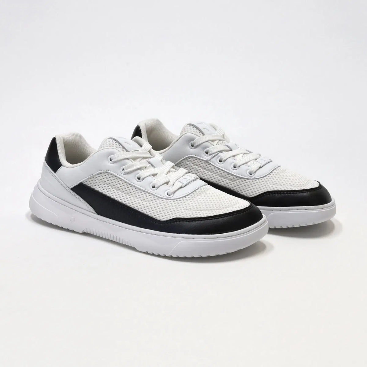 Barfuß-Sneaker Barebarics Vaporo – Weiß & Schwarz