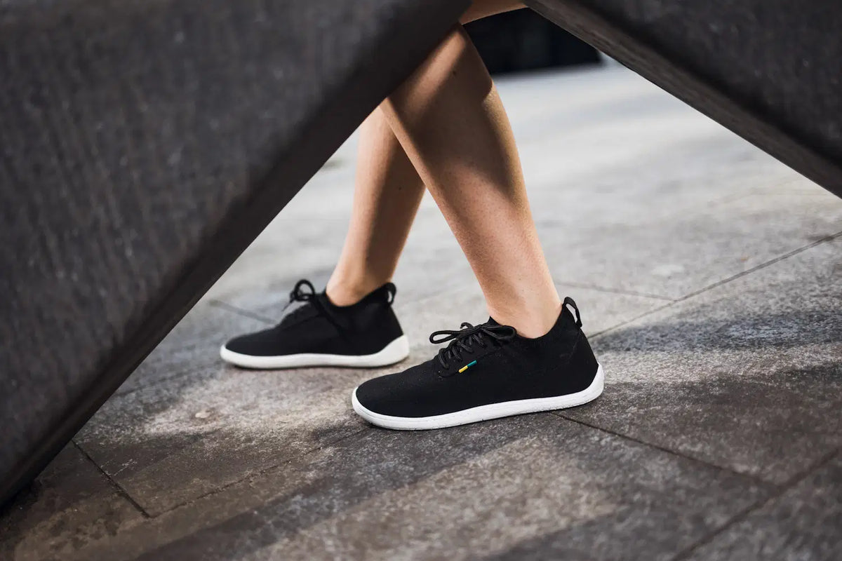 Barefoot Sneakers - Be Lenka Stride - Black & White