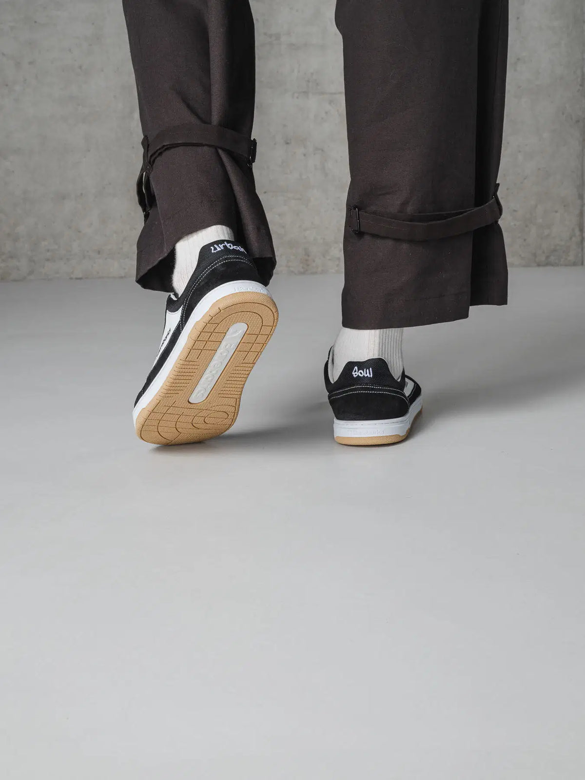 Barefoot Shoes Barebarics Legend - Black & White